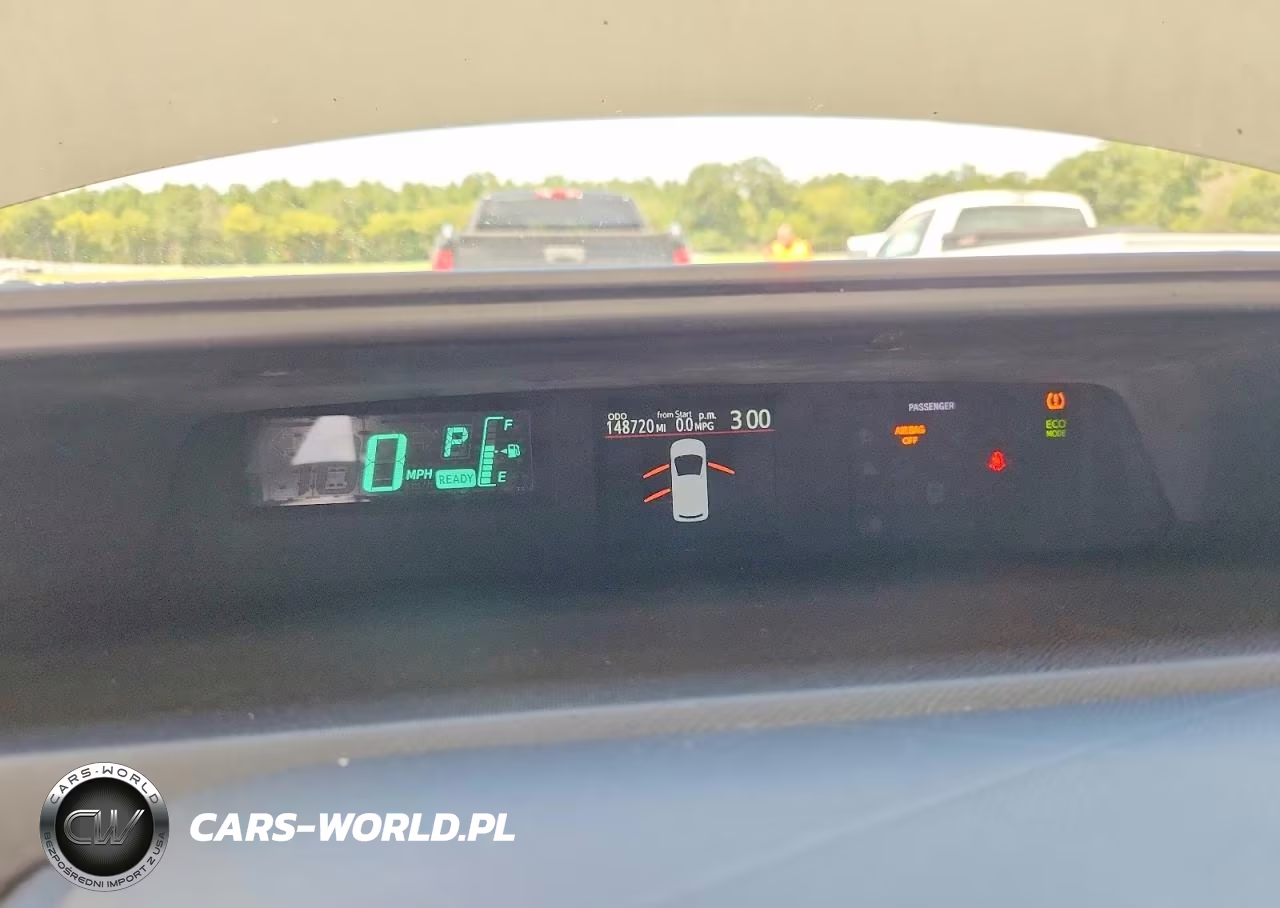 2012 Toyota Prius C One VIN:JTDKDTB37C1522287 - 9