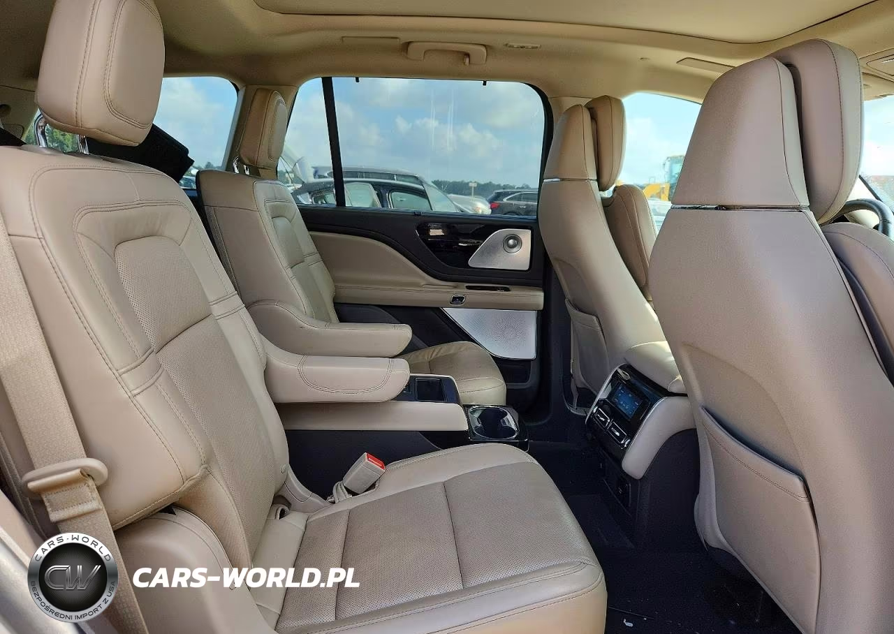 2021 Lincoln Aviator Reserve VIN:5LM5J7XC7MGL13838 - 11