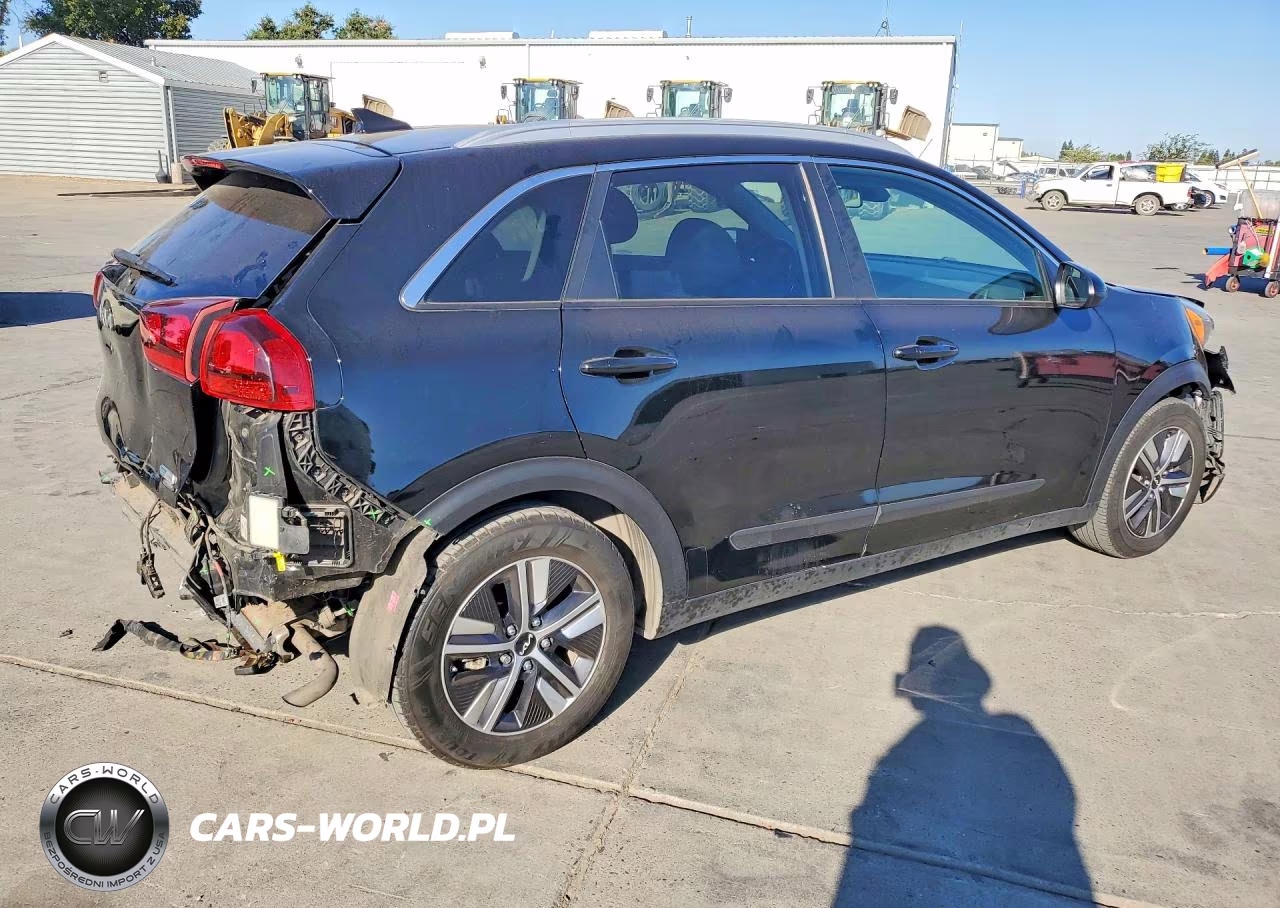 2022 Kia Niro Lxs VIN:KNDCB3LC8N5548711 - 3