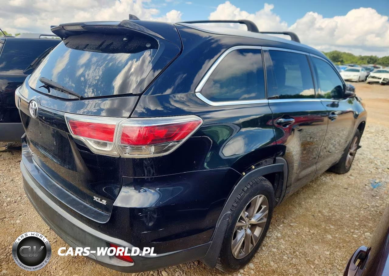 2014 Toyota Highlander Xle VIN:5TDKKRFH5ES031429 - 3