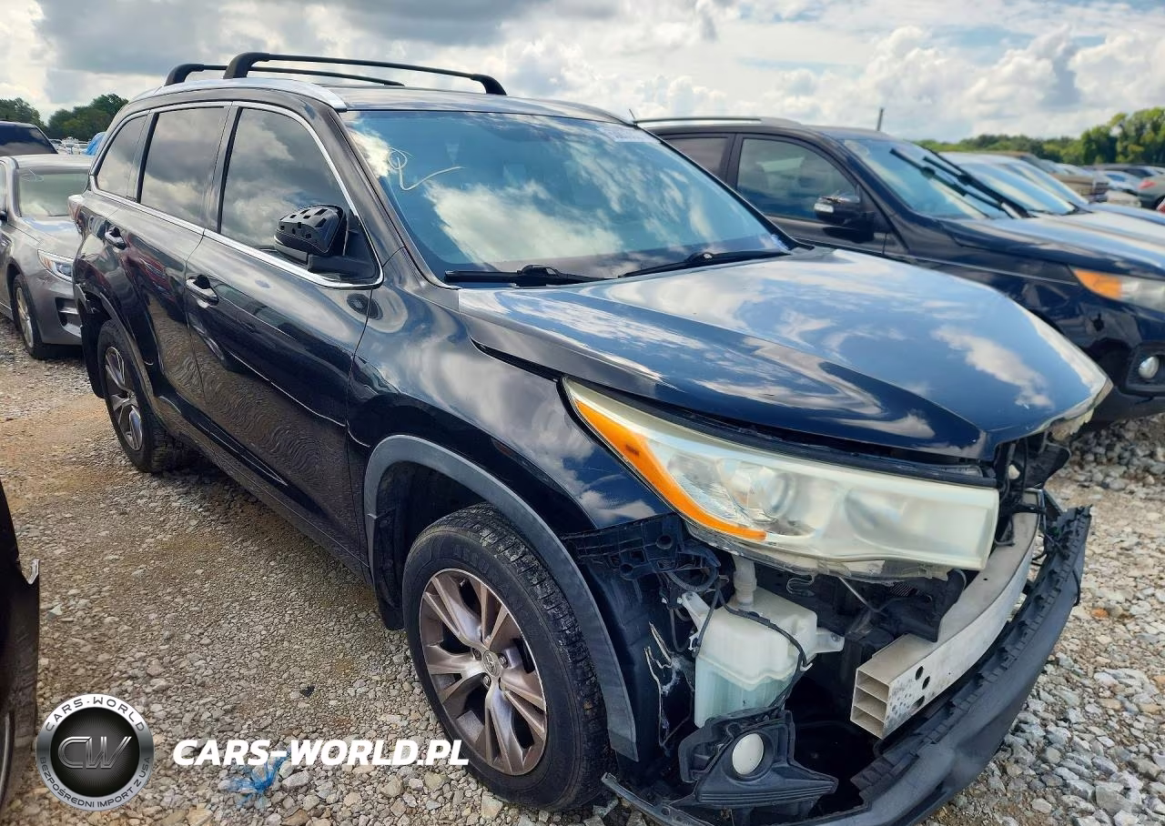2014 Toyota Highlander Xle VIN:5TDKKRFH5ES031429 - 4