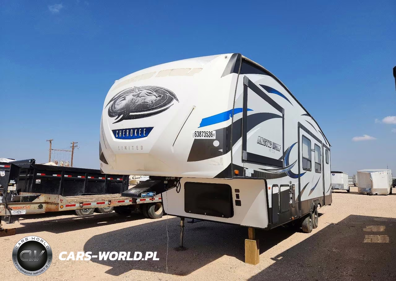 2018 Forest River Arctic Wolf Camper VIN:5ZT3CKXB7J2700593 - 2