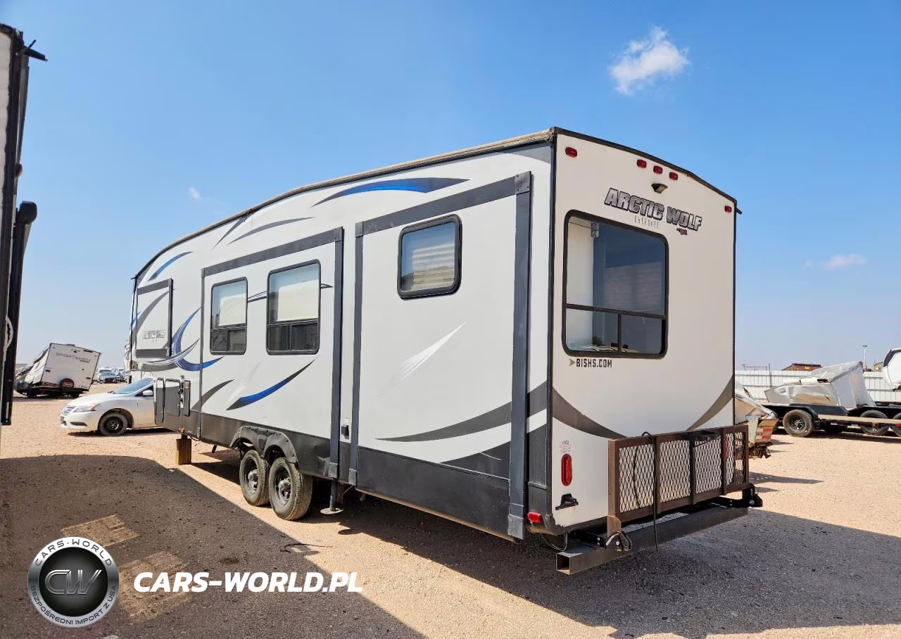2018 Forest River Arctic Wolf Camper VIN:5ZT3CKXB7J2700593 - 3