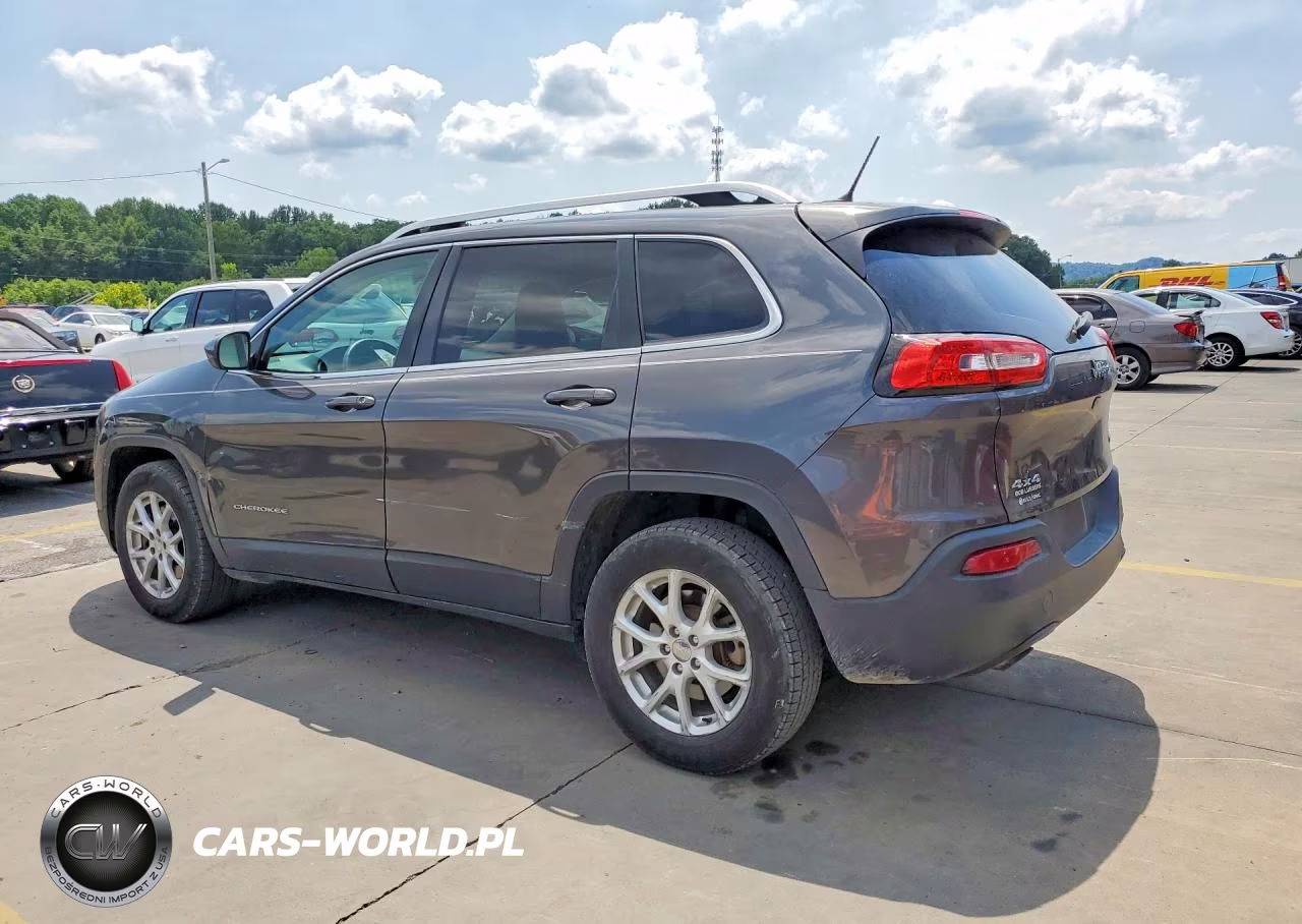 2015 Jeep Cherokee Latitude VIN:1C4PJMCB3FW789573 - 2