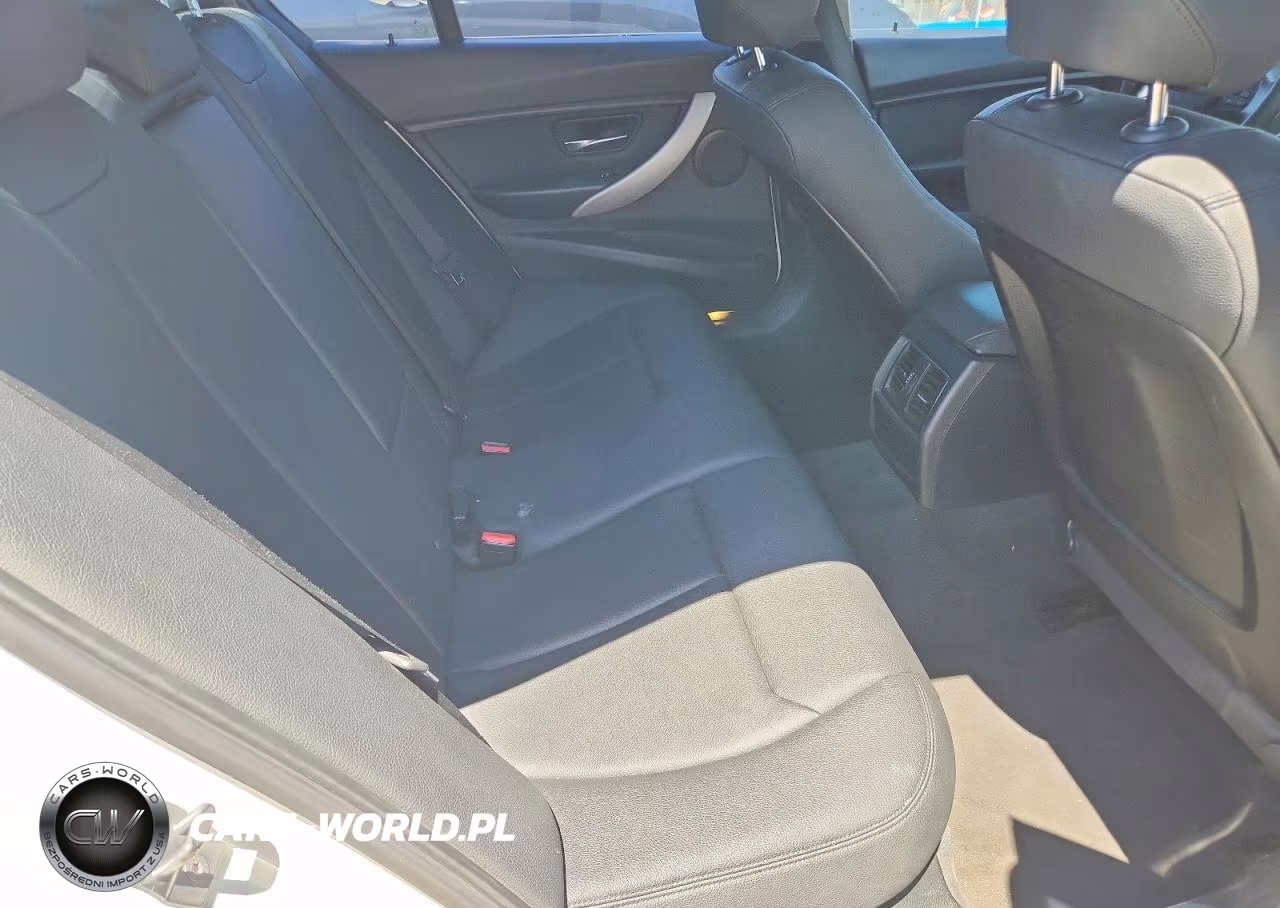 2017 BMW 320 I VIN:WBA8E1G36HNU17368 - 10