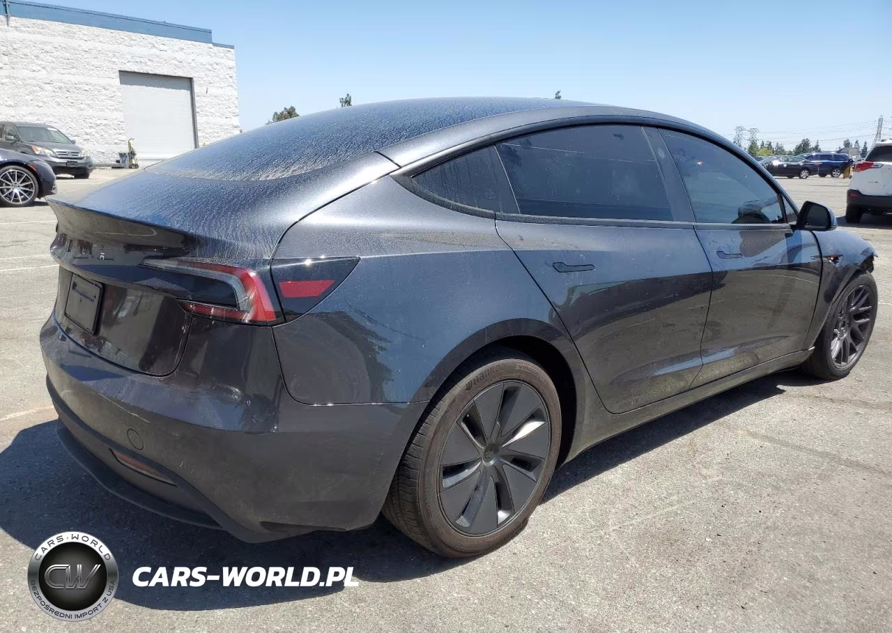 2025 Tesla Model 3 VIN:5YJ3E1EA3SF974758 - 3