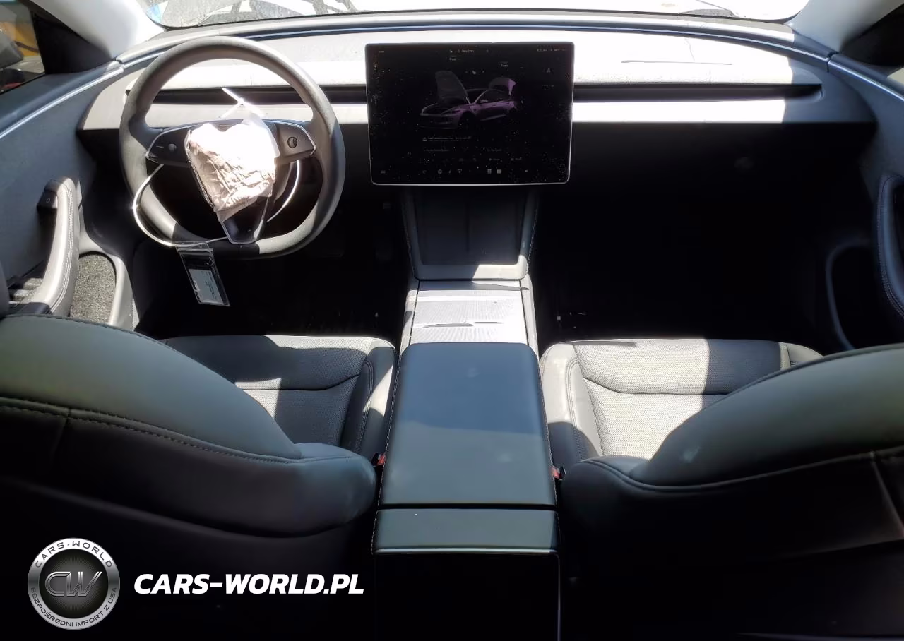 2025 Tesla Model 3 VIN:5YJ3E1EA3SF974758 - 8