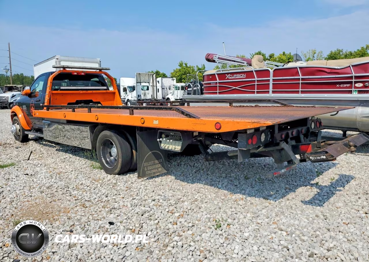 2018 Ram 5500 VIN:3C7WRNDL9JG386841 - 2