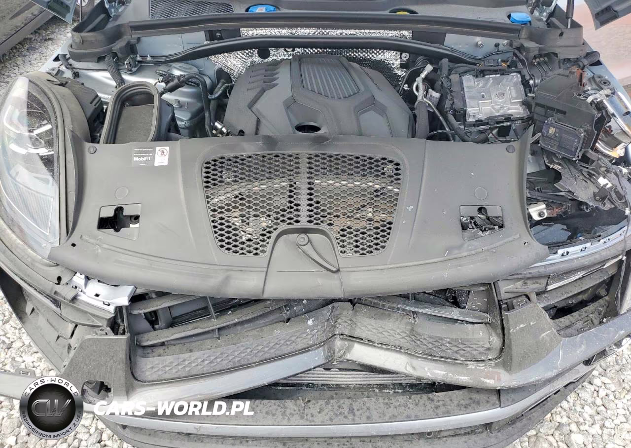 2026 Porsche Macan Base VIN:WP1AA2A50TLB10118 - 11