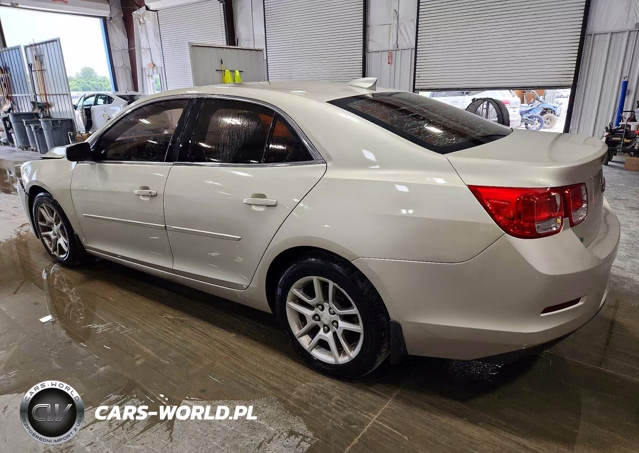 2015 Chevrolet Malibu 1Lt VIN:1G11C5SL2FF135477 - 2