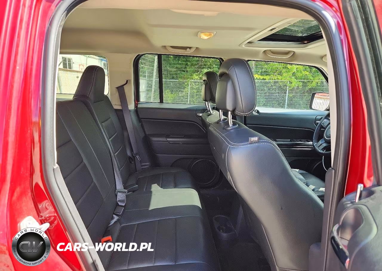 2008 Jeep Patriot Sport VIN:1J8FT28078D798947 - 10
