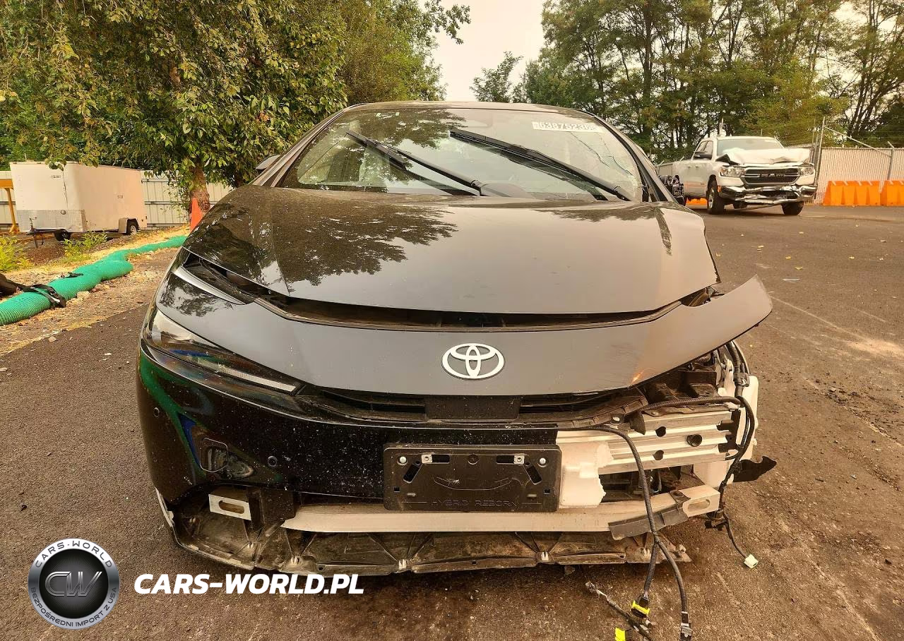 2025 Toyota Prius Le VIN:JTDACAAU1S3056954 - 5