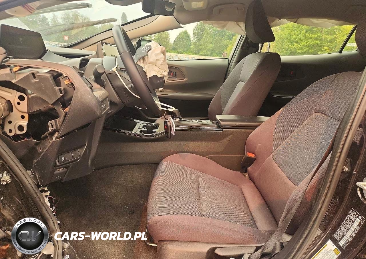 2025 Toyota Prius Le VIN:JTDACAAU1S3056954 - 7