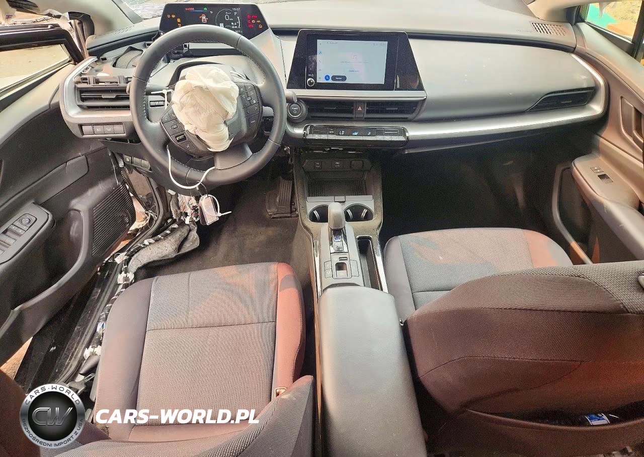 2025 Toyota Prius Le VIN:JTDACAAU1S3056954 - 8