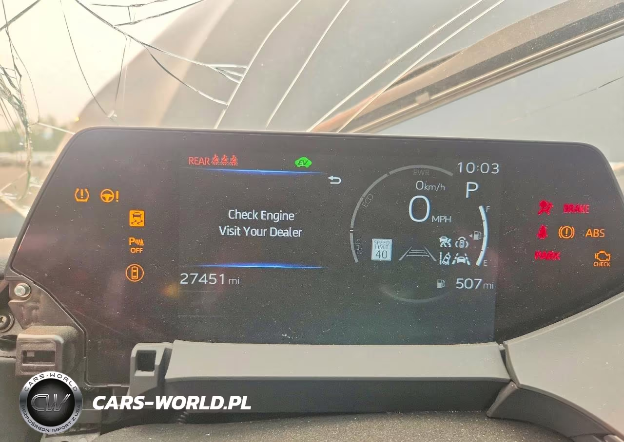 2025 Toyota Prius Le VIN:JTDACAAU1S3056954 - 9