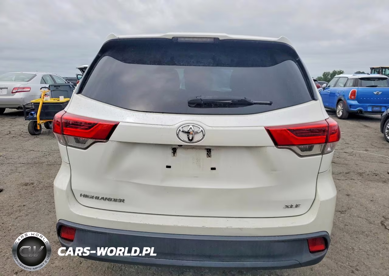 2017 Toyota Highlander Le VIN:5TDZARFH1HS029795 - 6