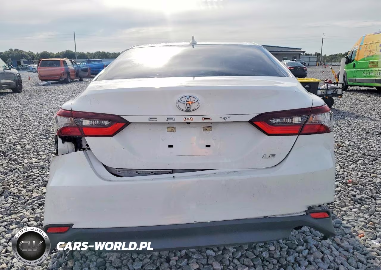 2022 Toyota Camry Le VIN:4T1C11AKXNU642415 - 6