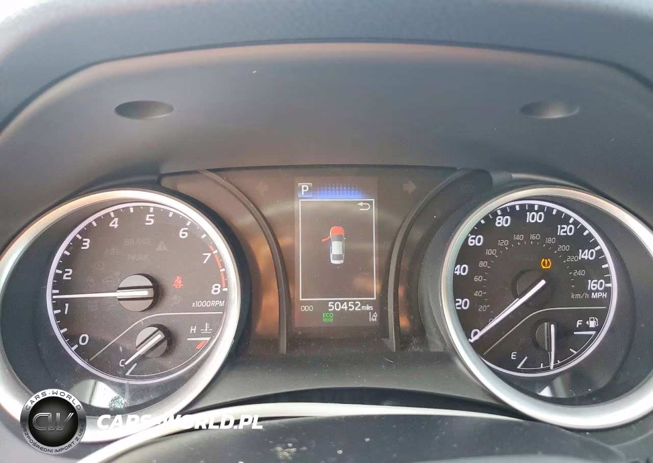 2022 Toyota Camry Le VIN:4T1C11AKXNU642415 - 9