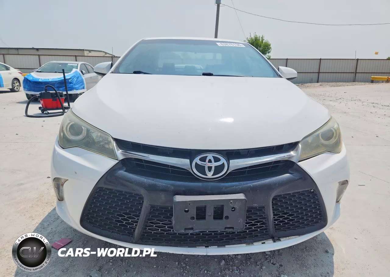 2015 Toyota Camry Se VIN:4T1BF1FKXFU934556 - 5