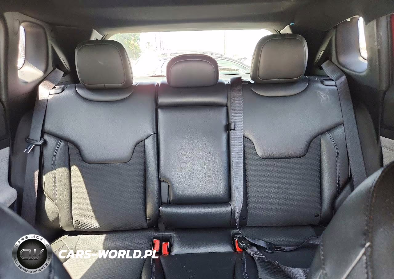 2025 Jeep Compass Latitude VIN:3C4NJDBN7ST546867 - 10
