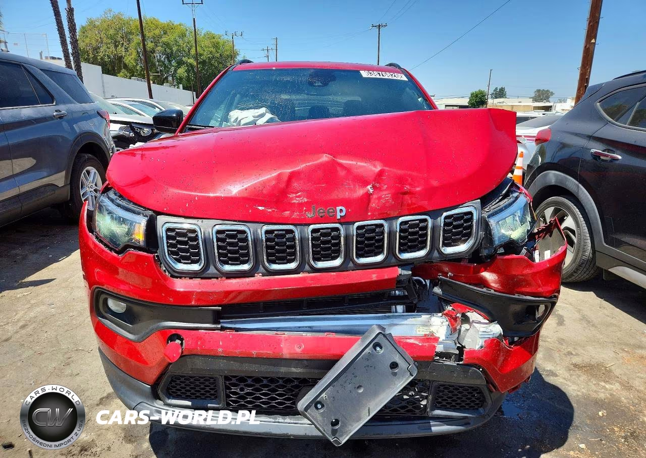 2025 Jeep Compass Latitude VIN:3C4NJDBN7ST546867 - 5
