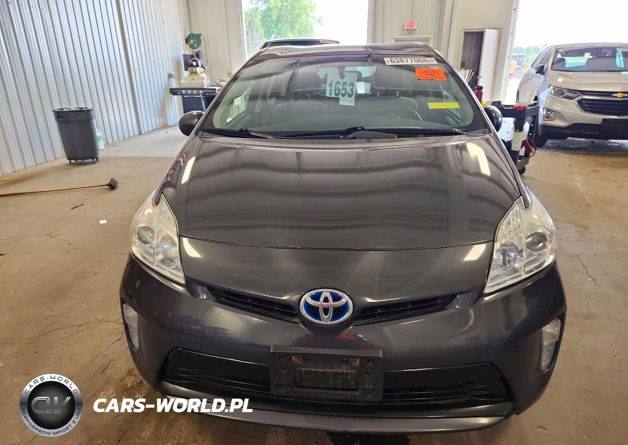 2012 Toyota Prius Two VIN:JTDKN3DU3C1573451 - 5