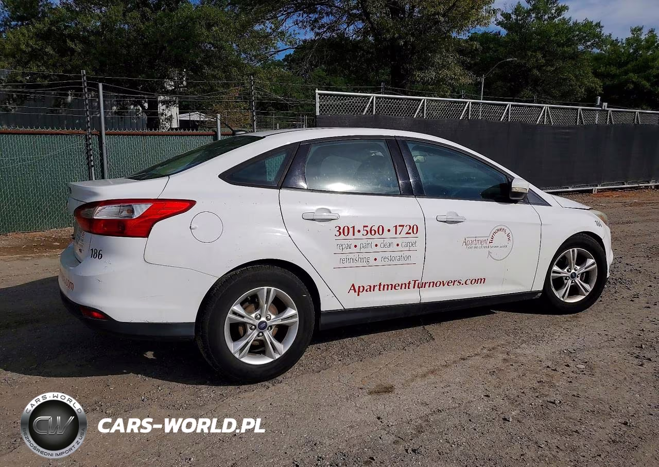 2014 Ford Focus Se VIN:1FADP3F23EL292195 - 3