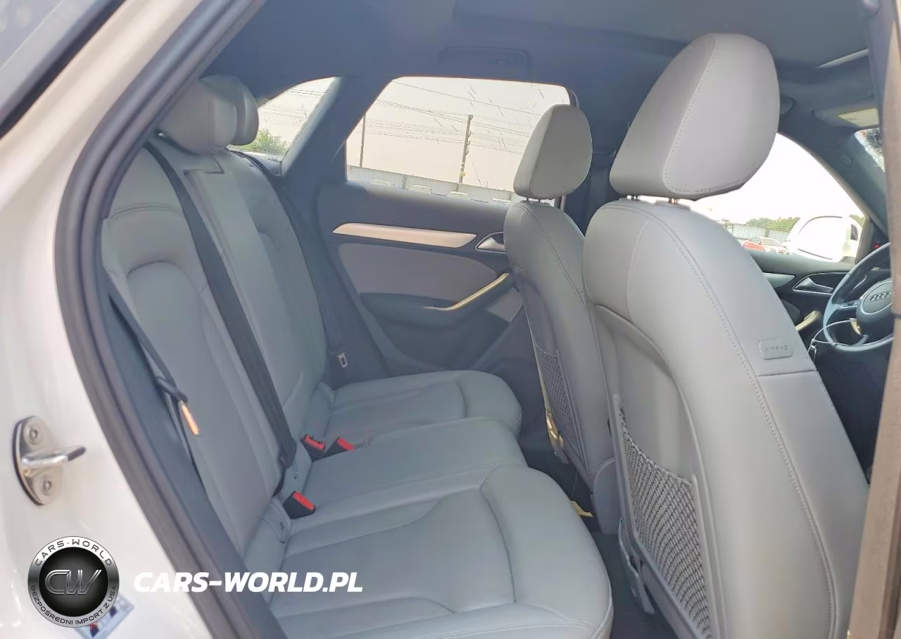 2018 Audi Q3 Premium Plus VIN:WA1JCCFSXJR030670 - 11