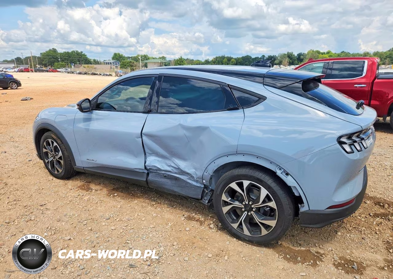 2026 Ford Mustang Mach-E Select VIN:3FMTK1R47TMA02697 - 2
