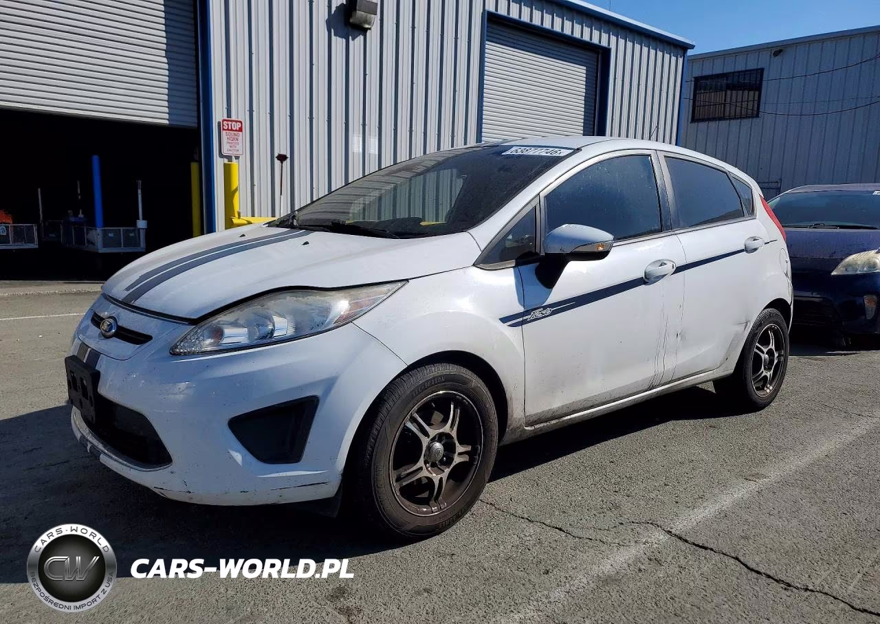 2013 Ford Fiesta Se – zdjęcie 1 z 12