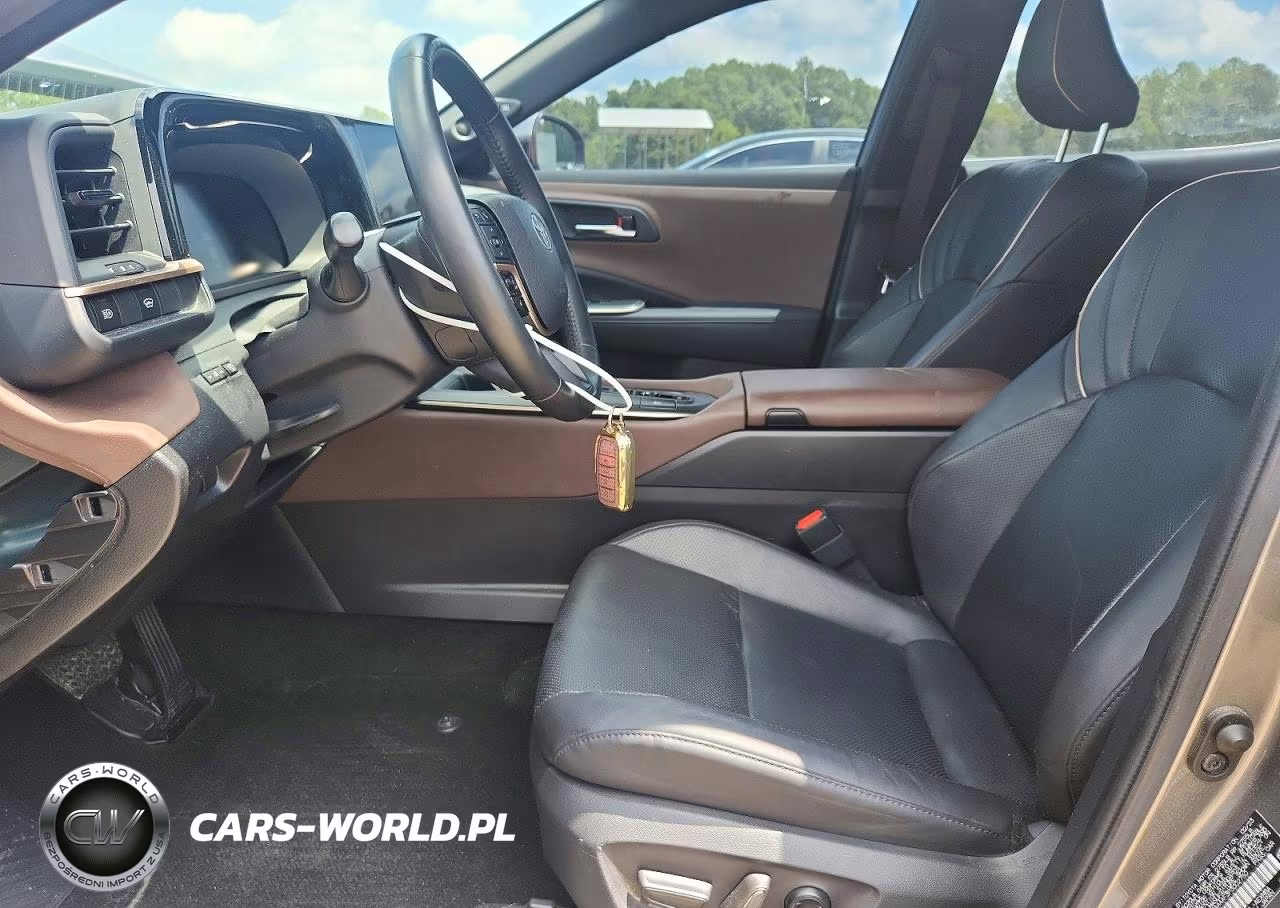 2023 Toyota Crown Limited VIN:JTDAAAAF3P3002750 - 7