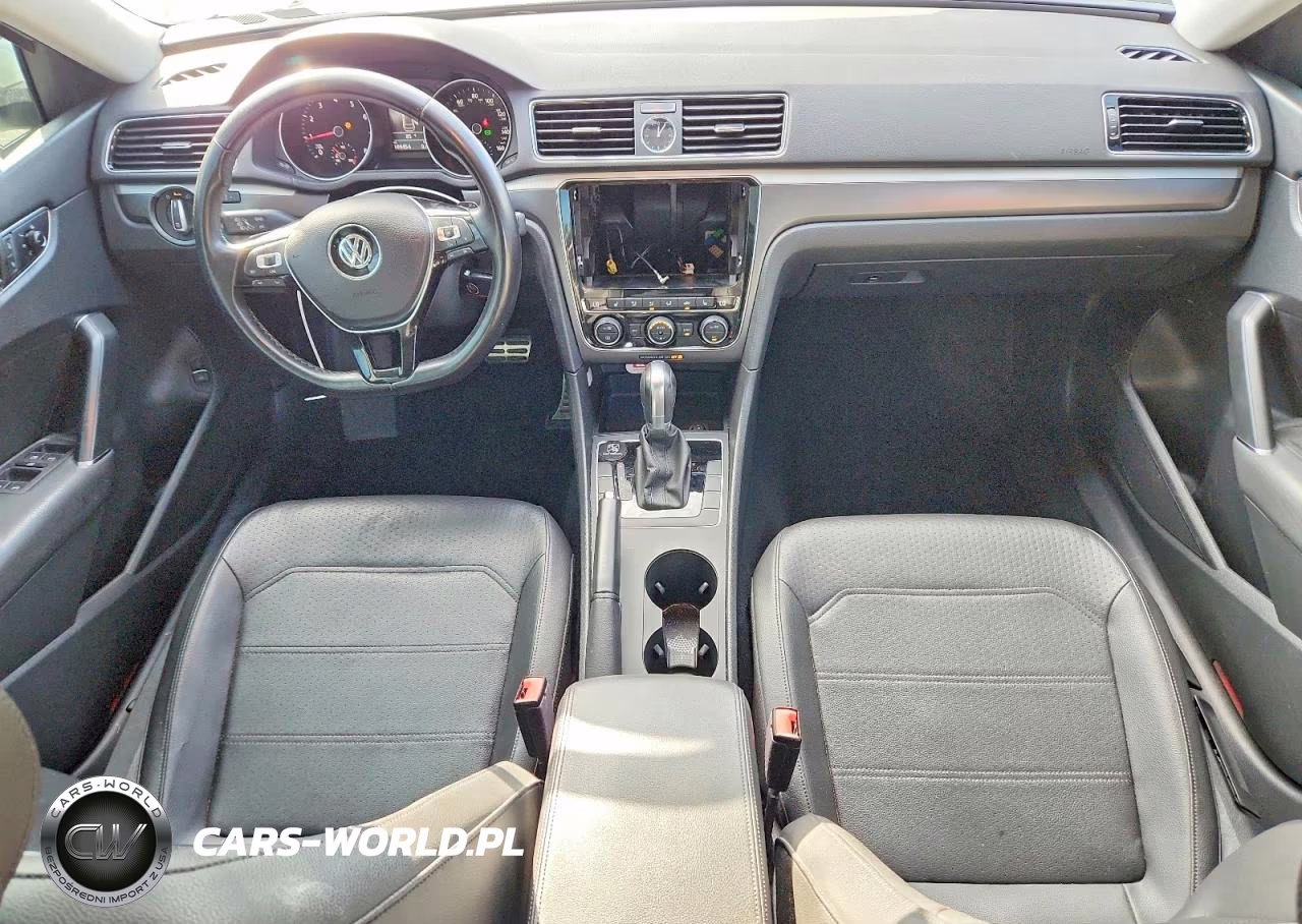 2017 Volkswagen Passat R-Line VIN:1VWDT7A39HC004095 - 8