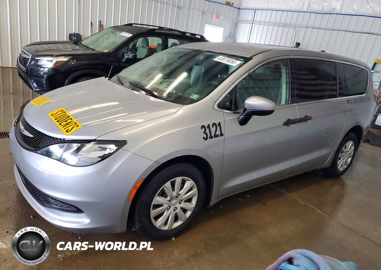 2021 Chrysler Voyager L