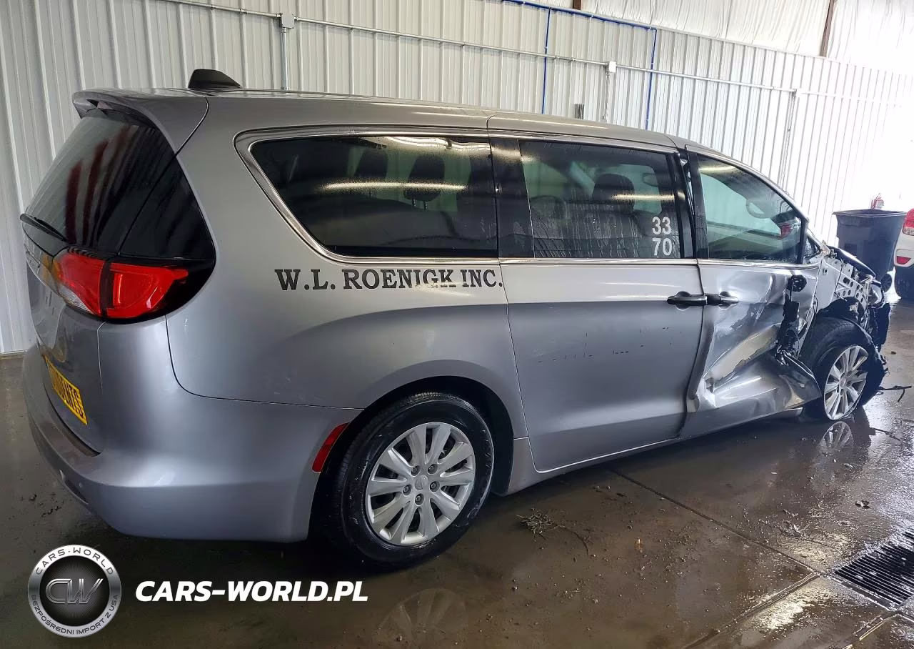 2021 Chrysler Voyager L VIN:2C4RC1AG4MR559384 - 3