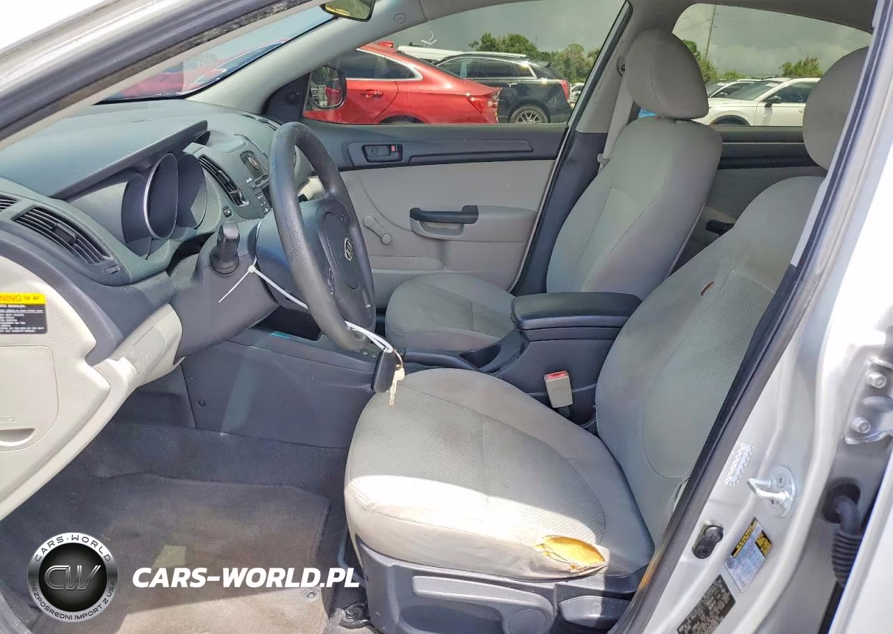 2010 Kia Forte Lx VIN:KNAFT4A23A5186711 - 7