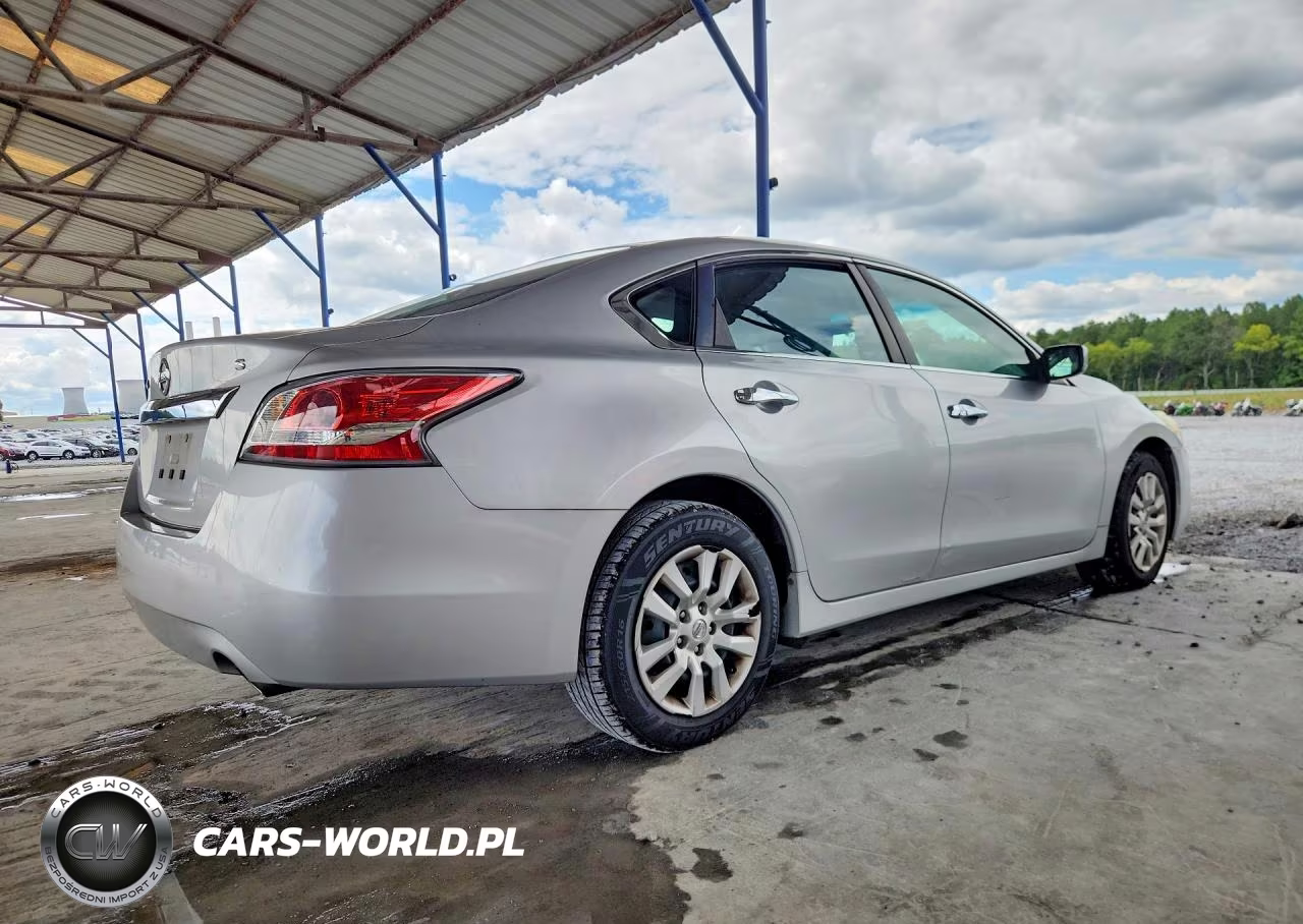 2015 Nissan Altima 2.5 S VIN:1N4AL3AP9FC459405 - 3