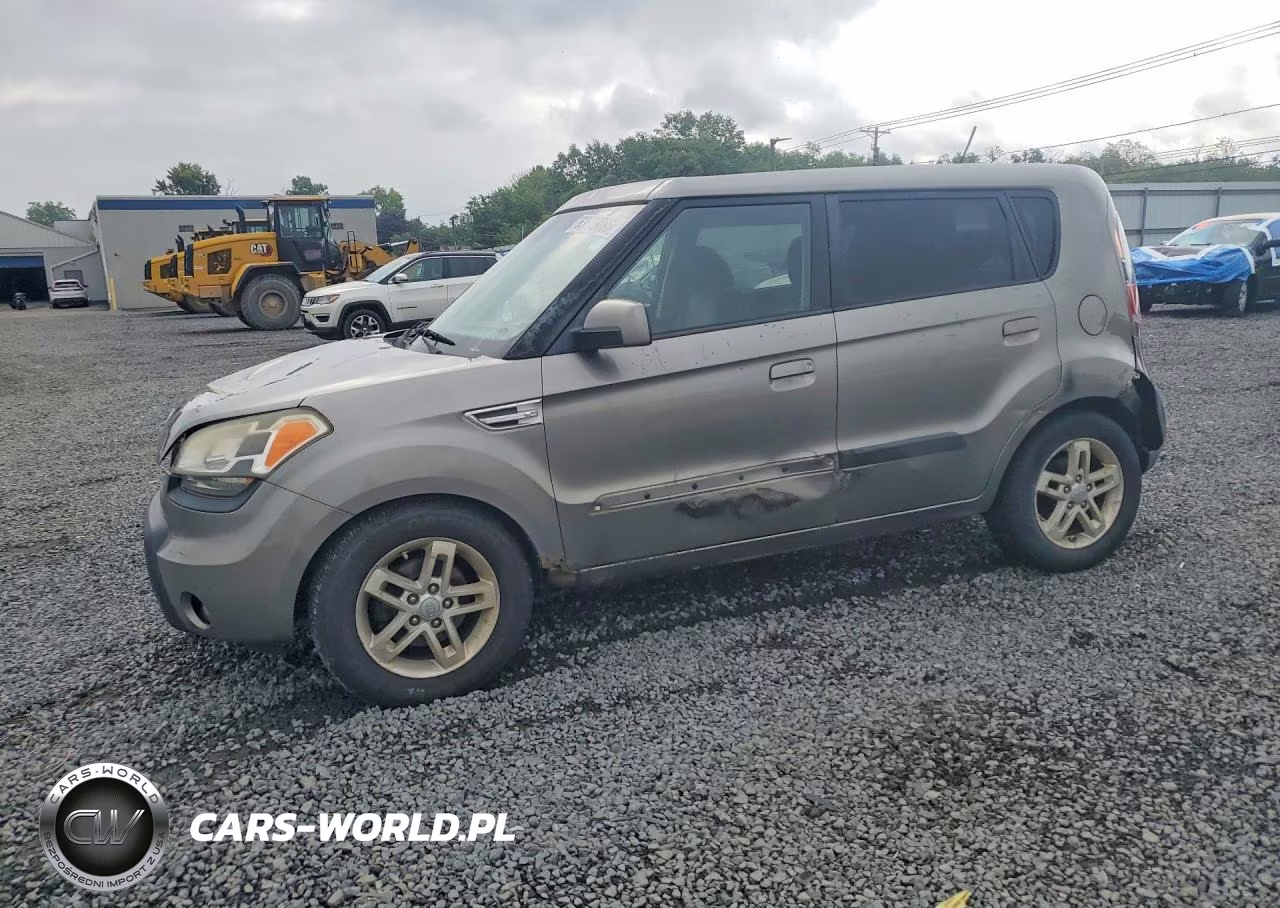 2010 Kia Soul +