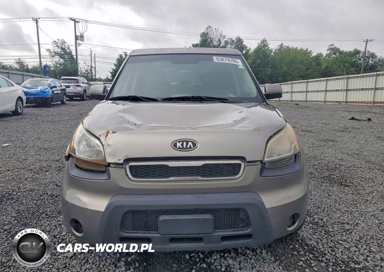 2010 Kia Soul + VIN:KNDJT2A22A7170652 - 5