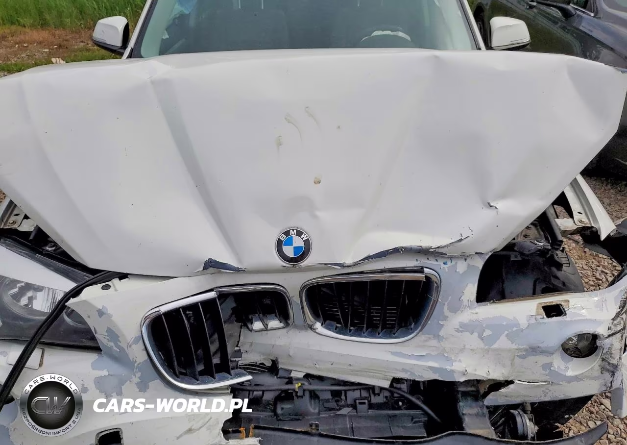 2014 BMW X1 xDrive28I VIN:WBAVL1C50EVY10598 - 11