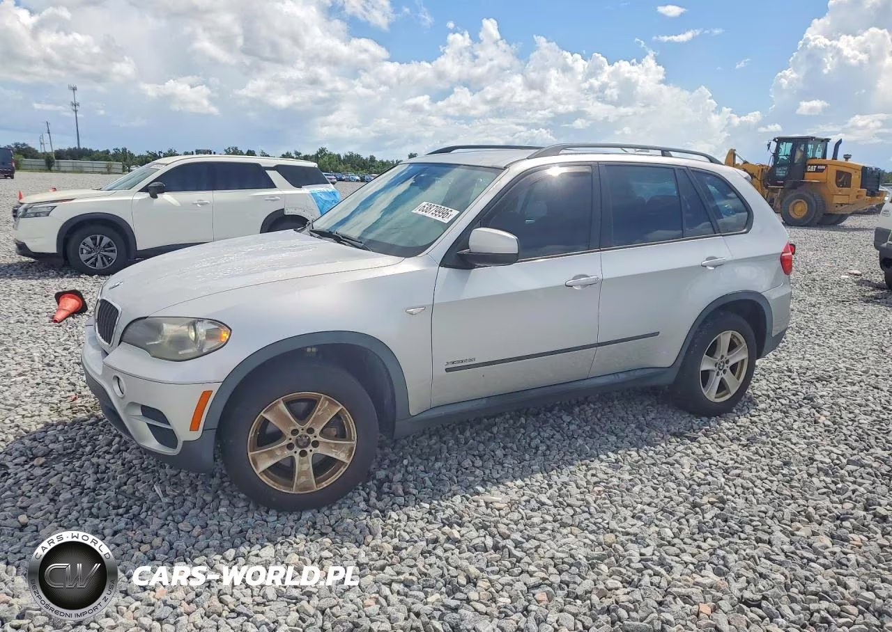 2013 BMW X5 xDrive35I – zdjęcie 1 z 12