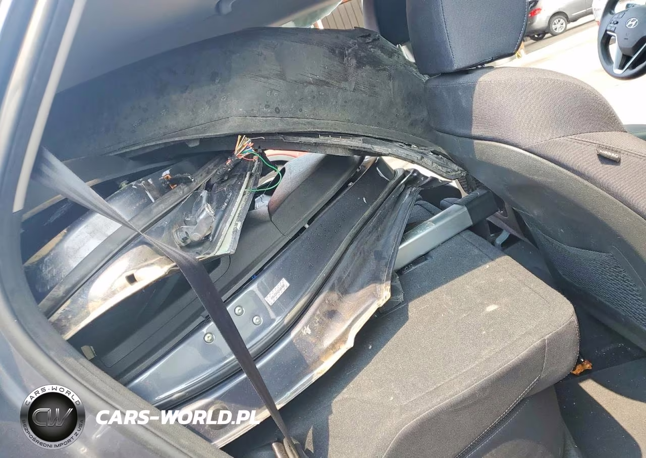 2019 Hyundai Tucson Value VIN:KM8J3CA45KU004602 - 11