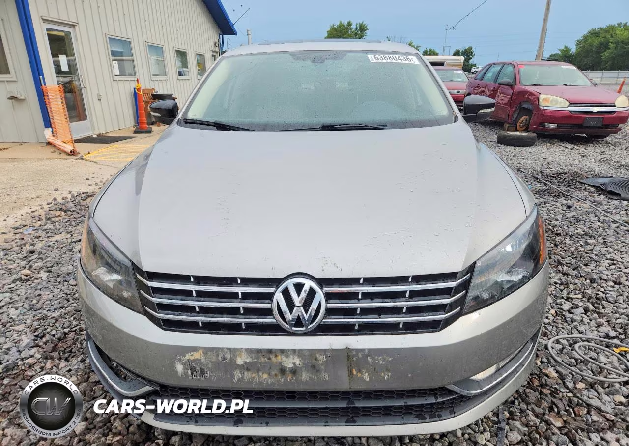 2013 Volkswagen Passat Se VIN:1VWBN7A37DC112002 - 5
