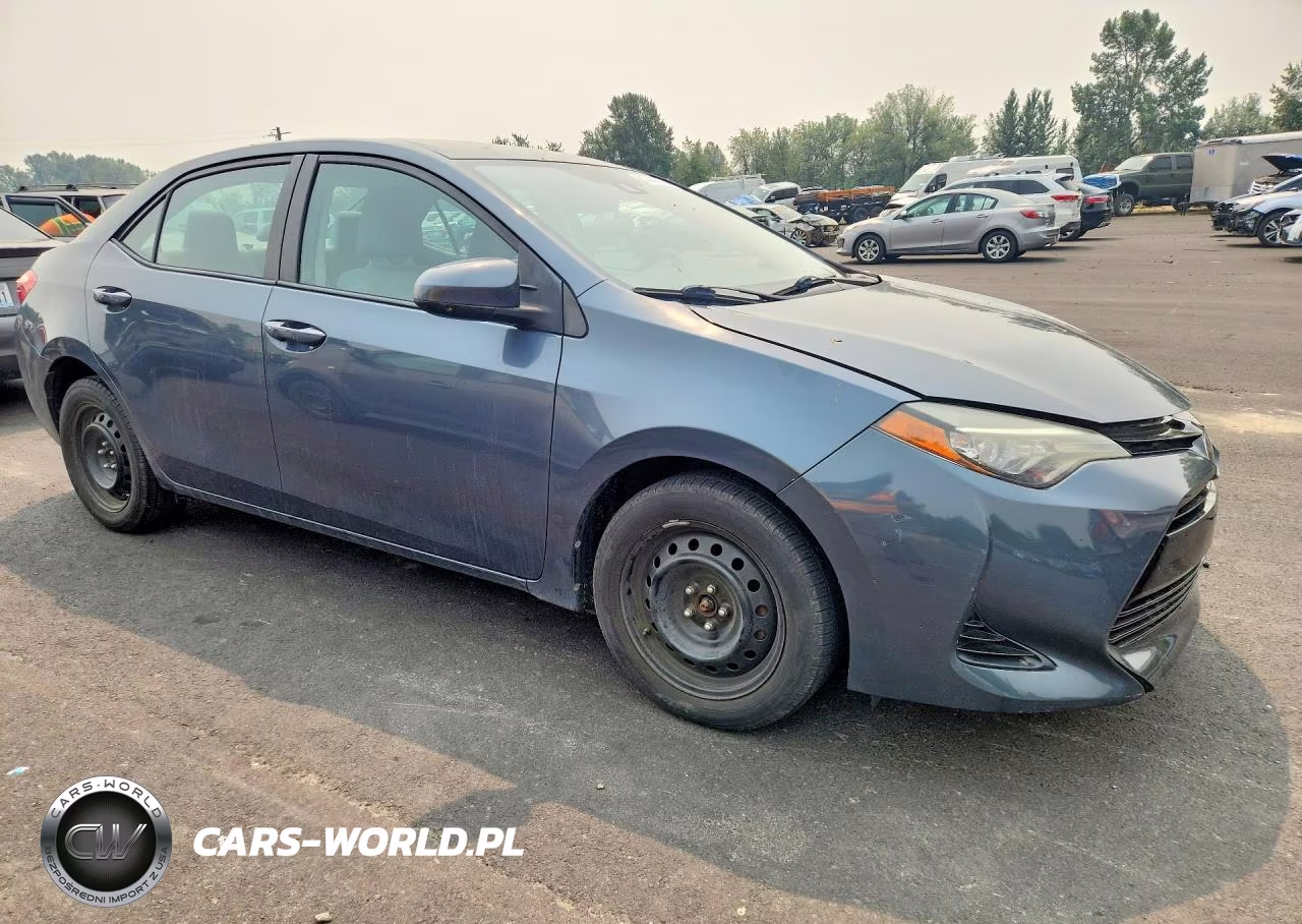 2017 Toyota Corolla Le VIN:2T1BURHE6HC812471 - 4