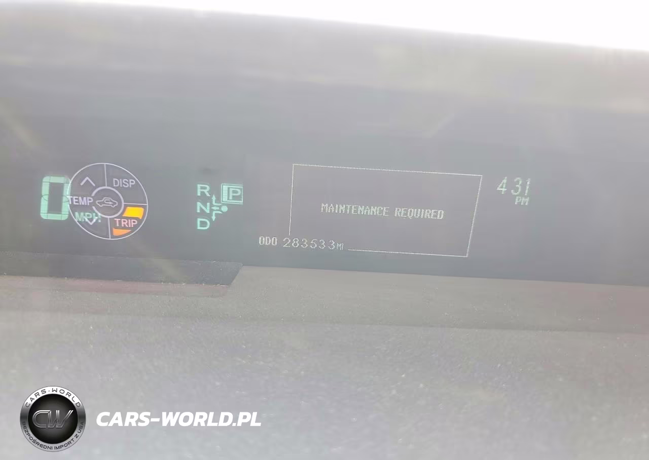 2015 Toyota Prius Two VIN:JTDKN3DU1F0479630 - 9