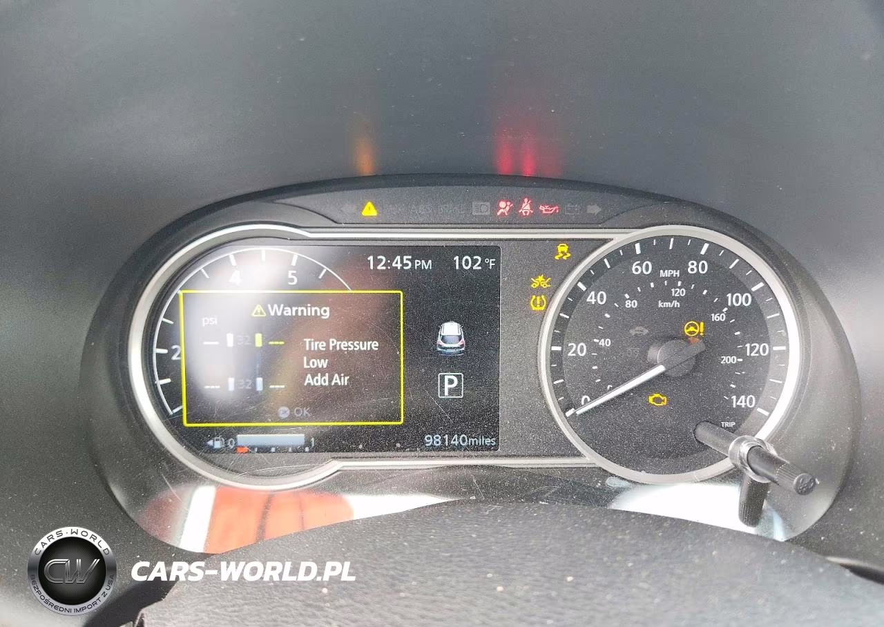 2018 Nissan Kicks Sr VIN:3N1CP5CU9JL545125 - 9