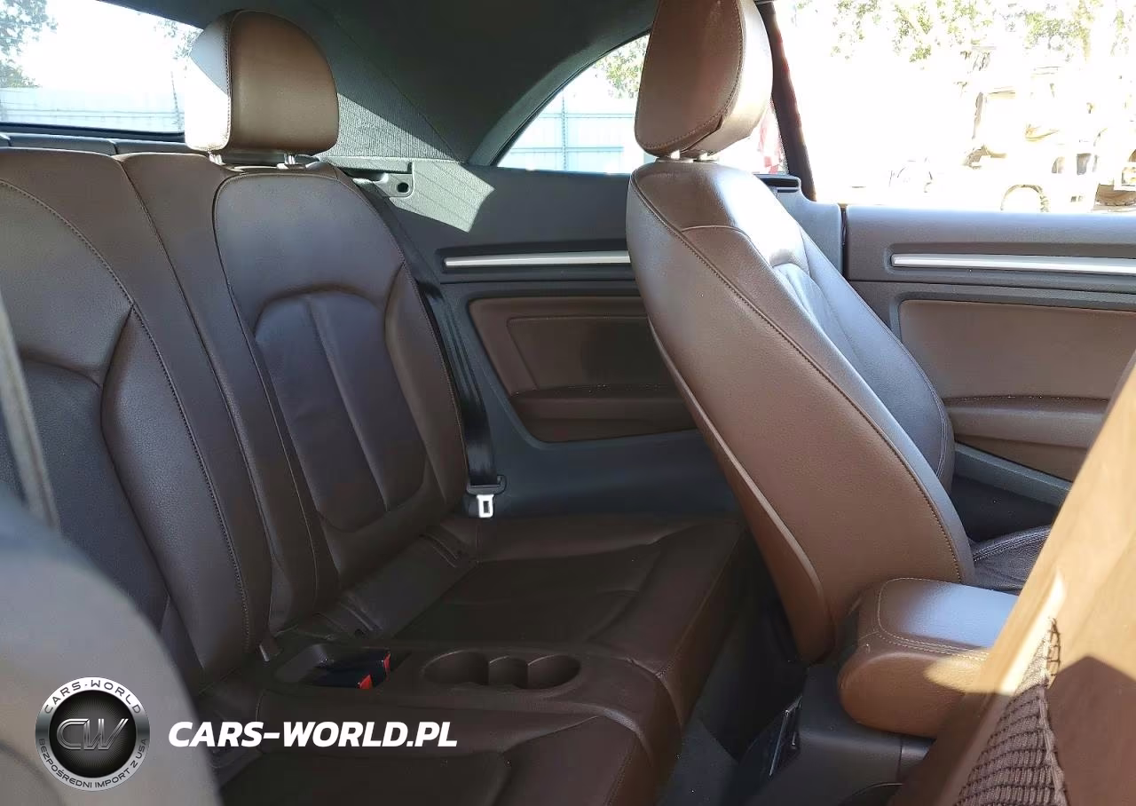2018 Audi A3 Premium VIN:WAU6ULFF8J1004141 - 10