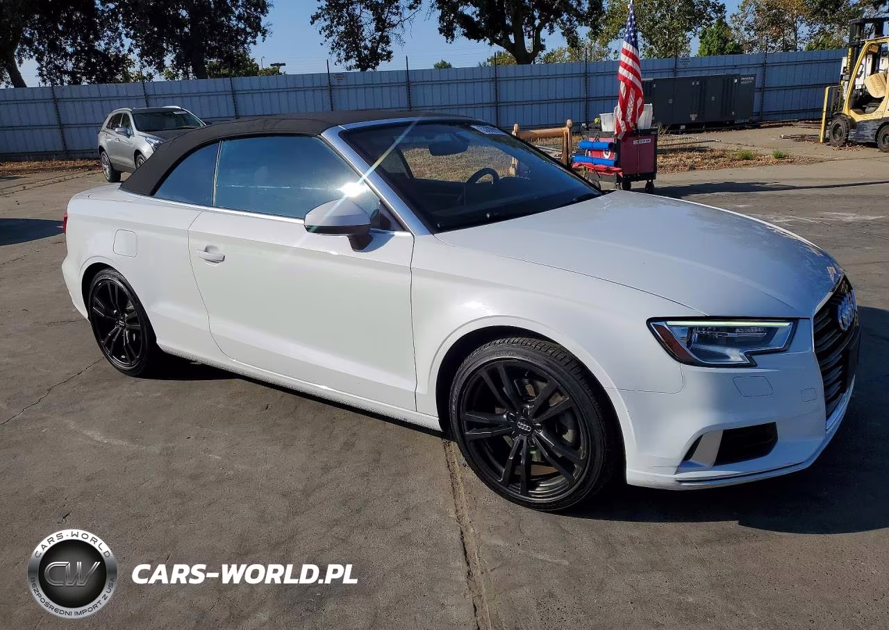 2018 Audi A3 Premium VIN:WAU6ULFF8J1004141 - 4