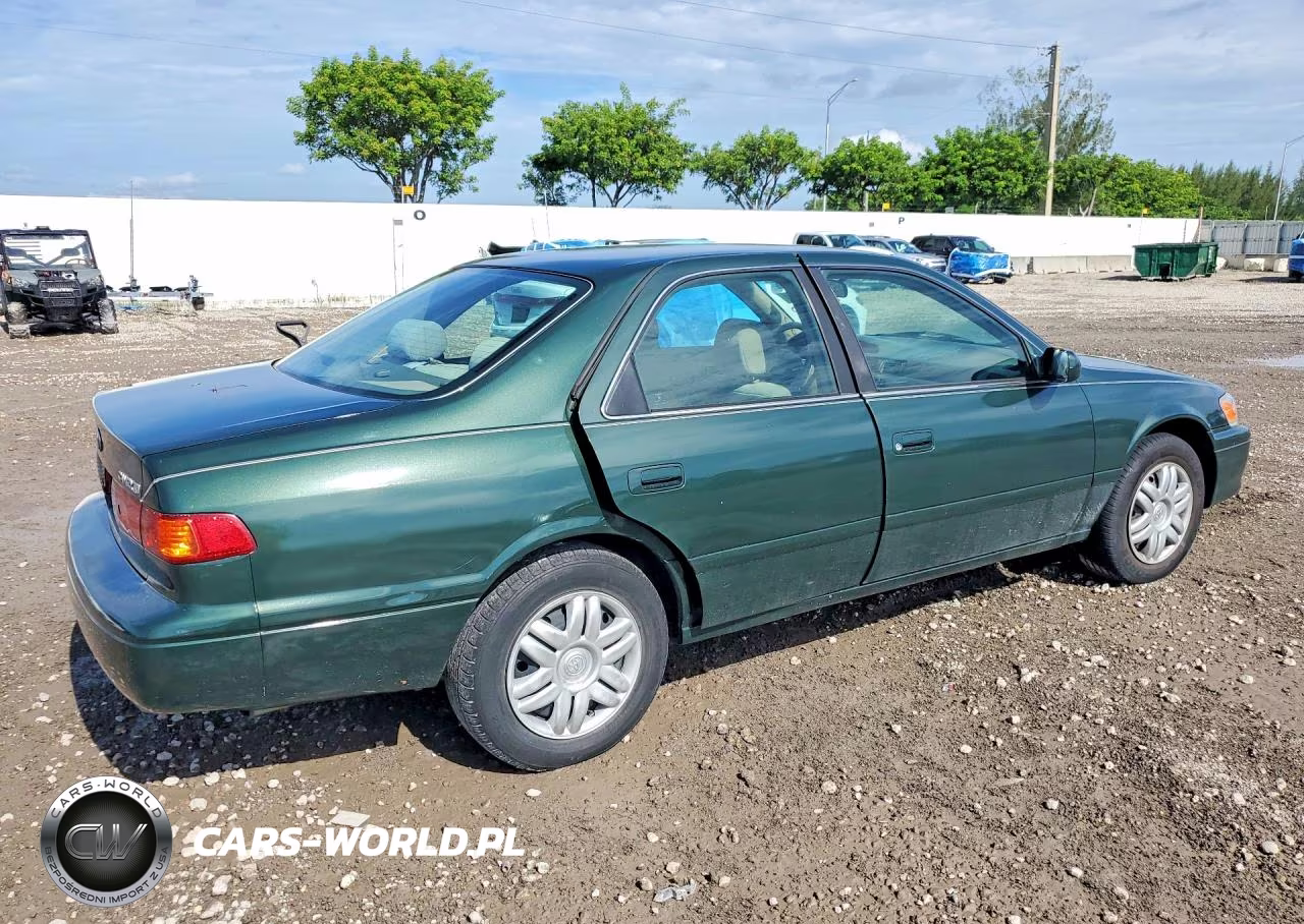 2001 Toyota Camry Le VIN:4T1BG22K61U033542 - 3