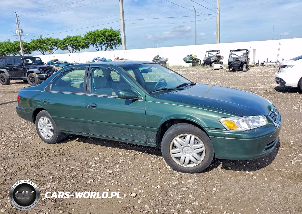 2001 Toyota Camry Le VIN:4T1BG22K61U033542 - 4