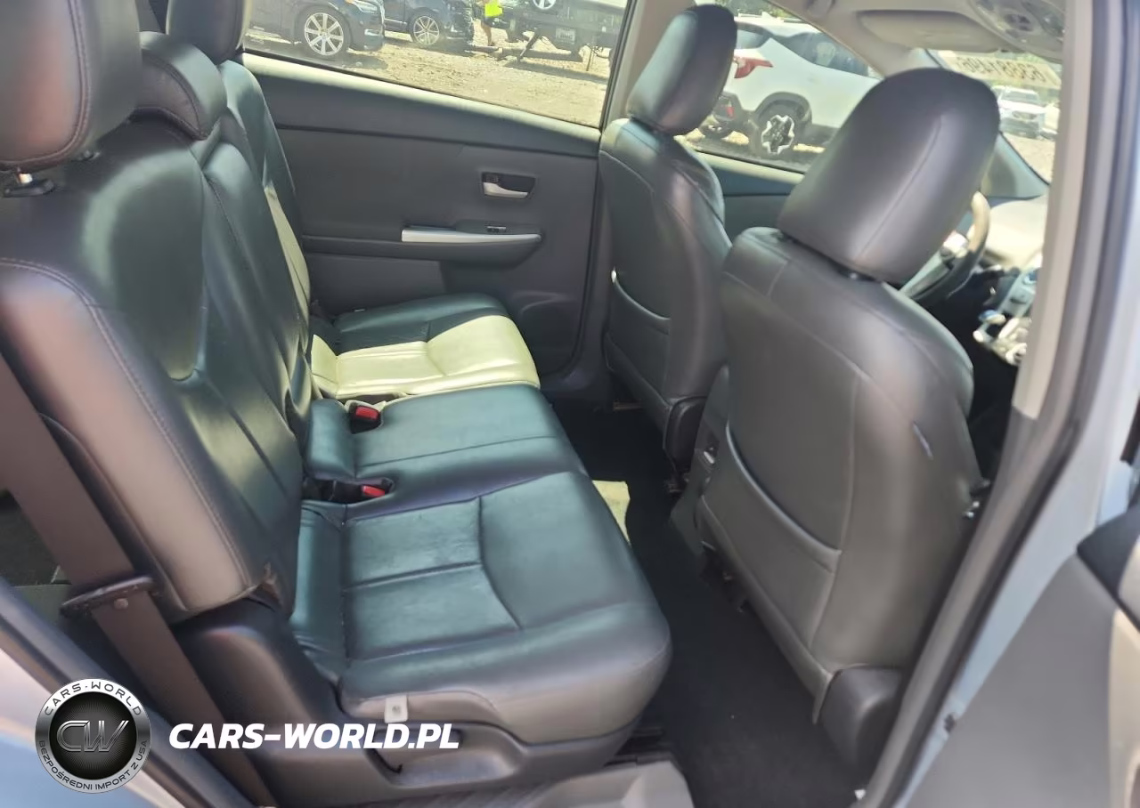 2013 Toyota Prius V Three VIN:JTDZN3EU0D3278195 - 10
